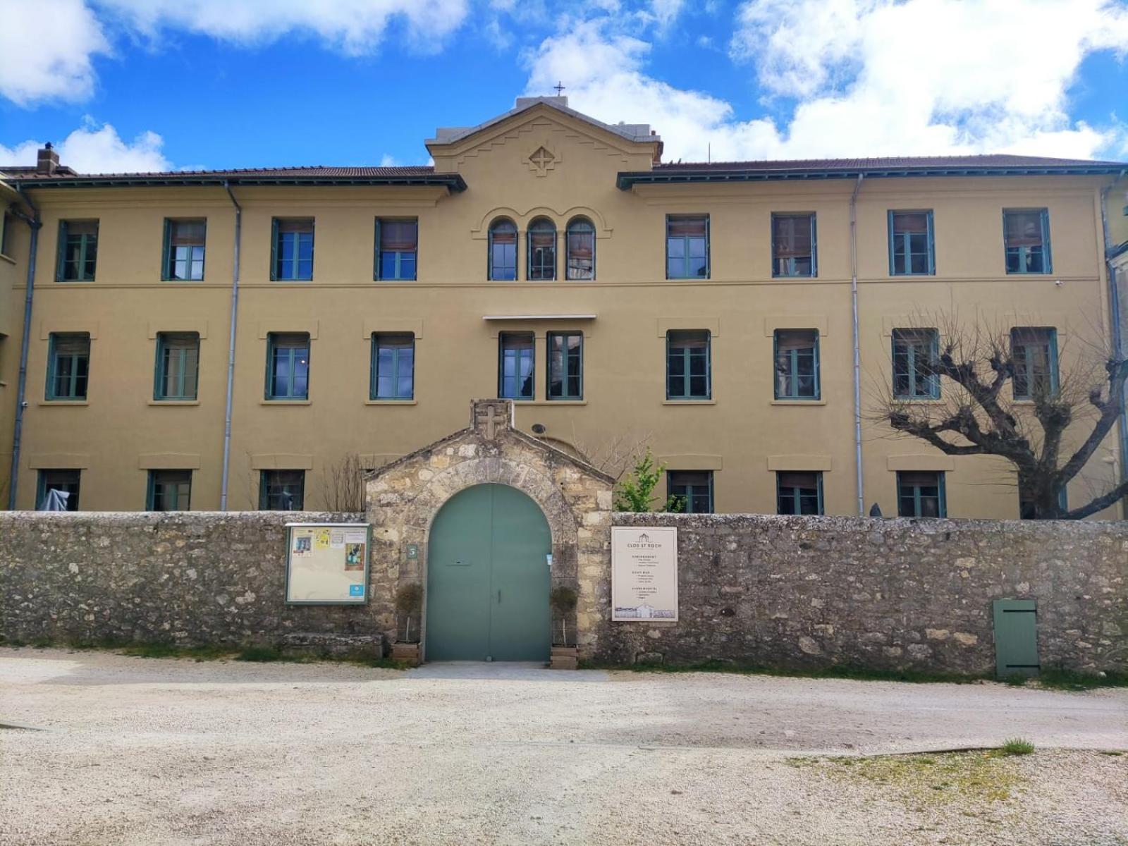 D'etape Et De Groupe Du Clos Saint Roch Bed & Breakfast