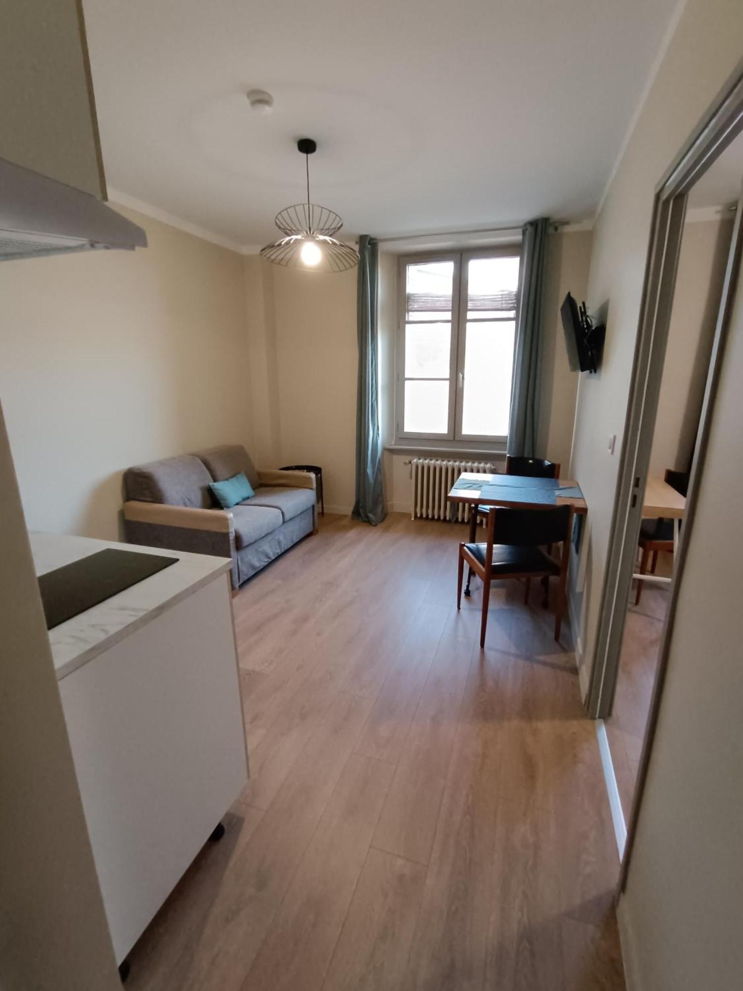 Bed & Breakfast D'etape Et De Groupe Du Clos Saint Roch *